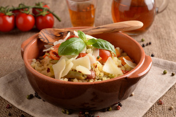 SOUP WITH VEGETABLES AND PULSES