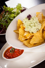 Crisp corn nachos with guacamole sauce