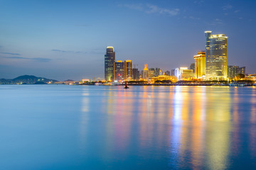 Fototapeta premium Xiamen, China City Skyline