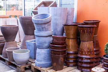 Glazed and unglazed ceramic flower pots