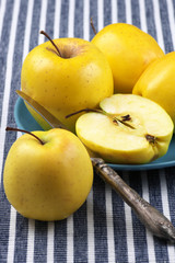 Golden Delicious apples