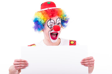 clown mit informationsschild