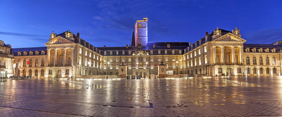 Evening panorama of Liberation Square, Dijon - obrazy, fototapety, plakaty