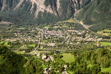 Le Bourg d 'Oisans © lamax