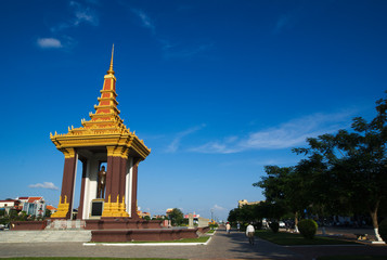 Statue du roi Sihanouk Phnom Penh Cambodge