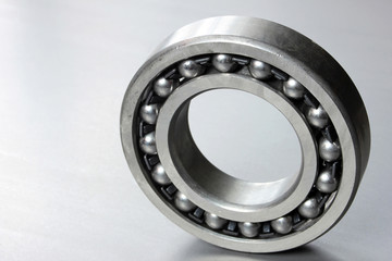 Ball bearing