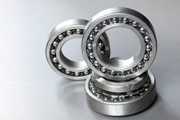 Ball bearing