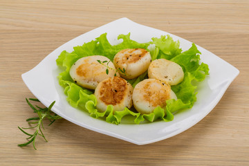 Grilled scallops