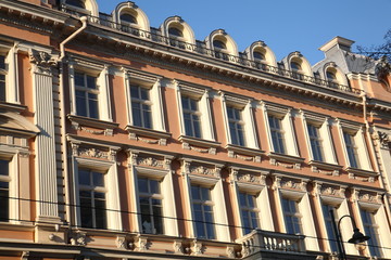 Building in the city center