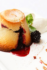 cake with blackberries