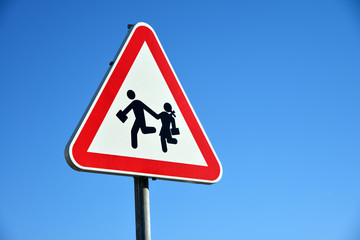 Verkehrsschild, Spielende Kinder, Schulweg, Verkehr, Portugal