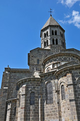 Fototapeta na wymiar La Chiesa di Saint-Nectaire, Alvernia - Francia