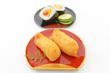 太巻きと稲荷寿司