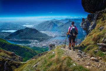 Fototapeta na wymiar Trekking in the Alps