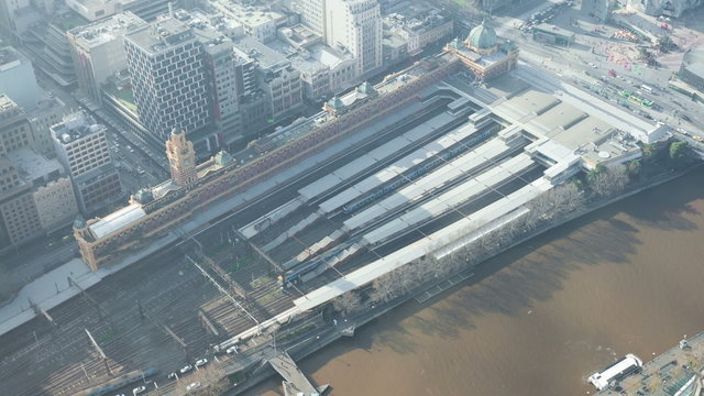 Timelapse Video Of A Busy Train Station In Melbourne