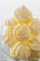 Meringue served in elegant style