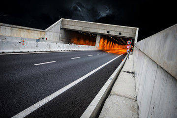 Straßentunnel