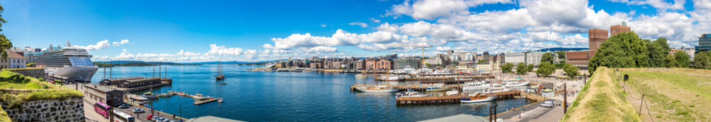 Oslo skyline and harbor. Norway - obrazy, fototapety, plakaty
