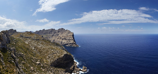 Fototapeta na wymiar Küstenlinie, Cap de Formentor, Panorama