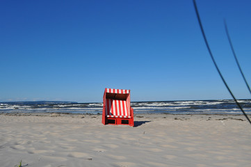 rot-weiß gestreifter Strandkorb, Ostsee, Prora, Rügen