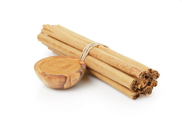 tied true ceylon cinnamon sticks and powder