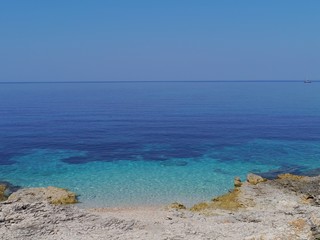 Fototapeta na wymiar The azure blue water of the Adriatic sea