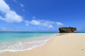 コマカ島の美しいビーチ