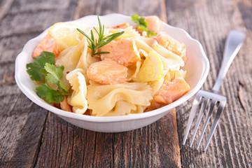 pasta with salmon