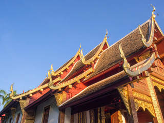 Naklejka premium Thai art on temple roof of Wat Phra Singh in Chiangmai, Thailand
