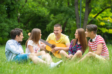 Fototapeta premium Group of young people having fun outdoor
