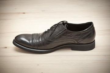 Classic leather shoes in black