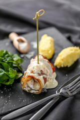 filet de lieu enlardé avec sa purée de panais 3