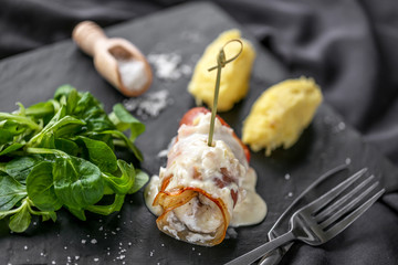 filet de lieu enlardé avec sa purée de panais 1