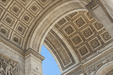 Naklejka premium Close up details the Arc de Triomphe in Paris