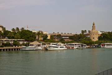 Naklejka premium Guadalquivir river in Seville
