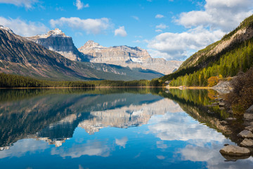 Fototapeta na wymiar Waterfowl Lake, Banff National Park, Alberta, Canada
