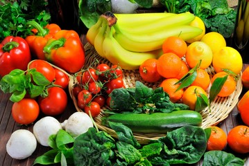 Assortimento di frutta e verdura © Sergiogen