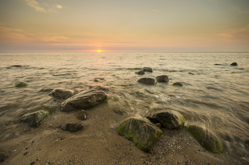 zachód słońca nad morzem © Mike Mareen