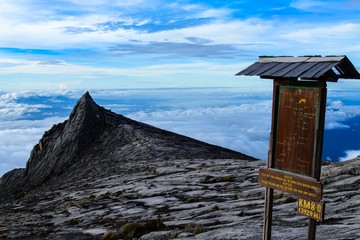 キナバル山
