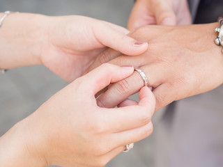 Obraz na płótnie Canvas Wedding ring exchange