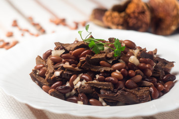 Side dish with mushrooms and beans