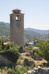Fototapeta na wymiar Башня с часами в Старом Баре