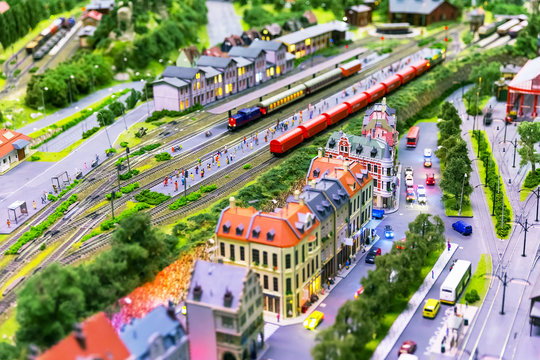 Toy railway layout