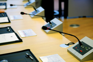 Microphones for speech in the conference room