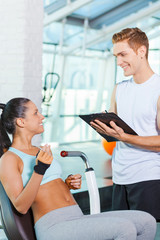 Obraz premium Planning a day with instructor.