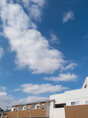  住宅街のアパート