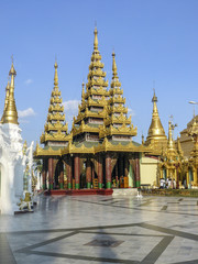 Fototapeta na wymiar Shwedagon Pagoda in Yangon, Myanmar
