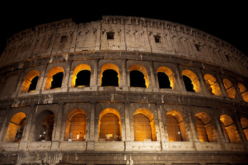 Naklejka premium The Colosseum at night, Rome