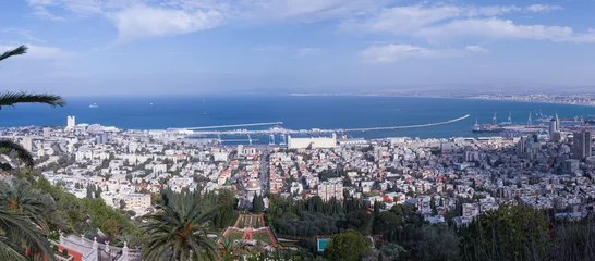 Fotobehang Panoramic view of the city of Haifa, Israel. © STOCKSTUDIO
