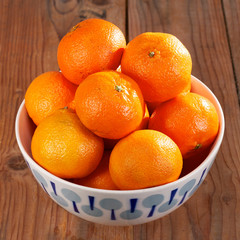 Tangerines in a bowl